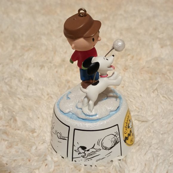 Hallmark Keepsake Ornament, Peanuts 60th Anniversary - Picture 5 of 14